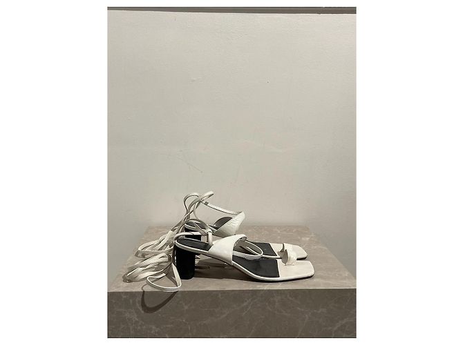 Céline CELINE Sandalen T.EU 38 Leder Weiß