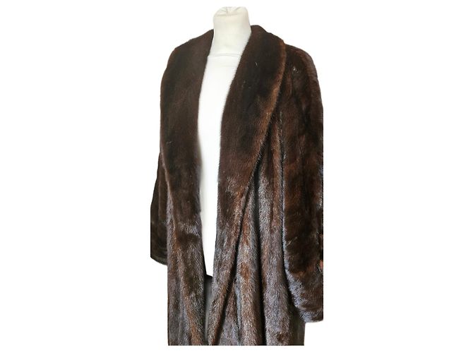 Autre Marque Brauner Pelzmantel