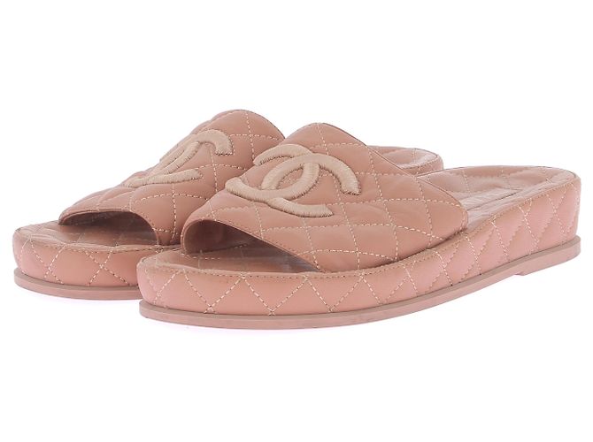CHANEL Mules & clogs T.EU 38 Leather Beige