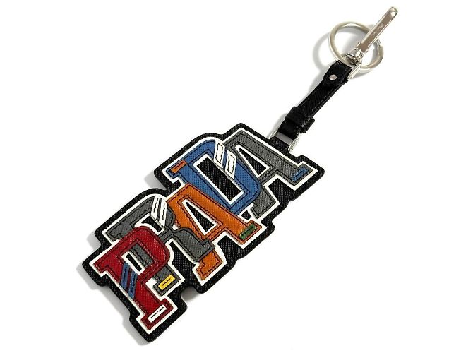 Portachiavi e charm per borse da uomo Prada