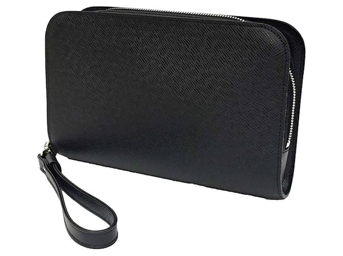 Louis Vuitton Taiga Baikal Clutch Bag Black Grey Leather  ref.2151788