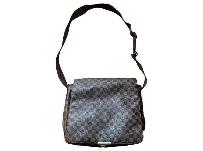 Borsa Louis Vuitton Bastille Monogram Canvas Monogramma