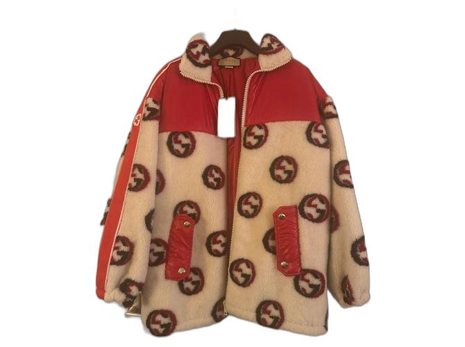 Abrigo Gucci Rojo Oscuro de Lana Burdeos
