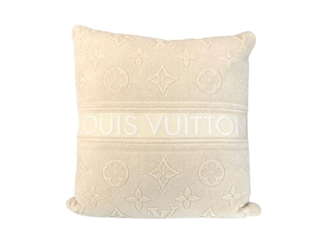 Louis Vuitton Coussin LV Vacation Cushion Cream Cotton  ref.2153157