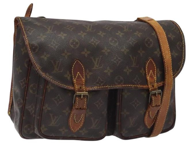LOUIS VUITTON Bolsa de Ombro Monogram Basas Japão M99013 LV Auth 116661 Monograma