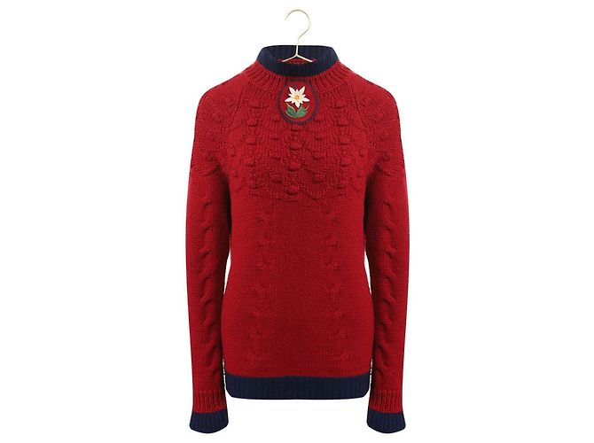 Chanel Super Rare CC Edelweiss Patch Jumper Rot