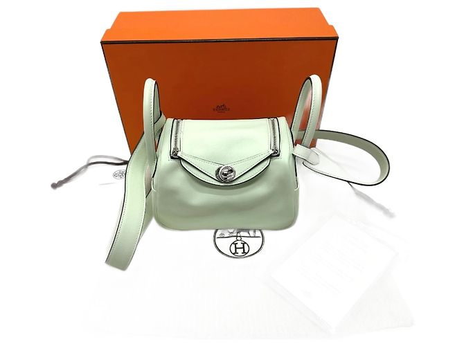 Hermès Sac à épaule Hermes Lindy en vert clair