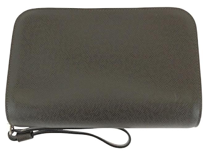 Louis Vuitton Taiga Baikal Clutch Bag M30188 Brown Leather  ref.2158236