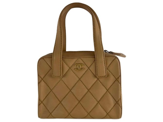 Chanel Wild Stitch Handtasche beige