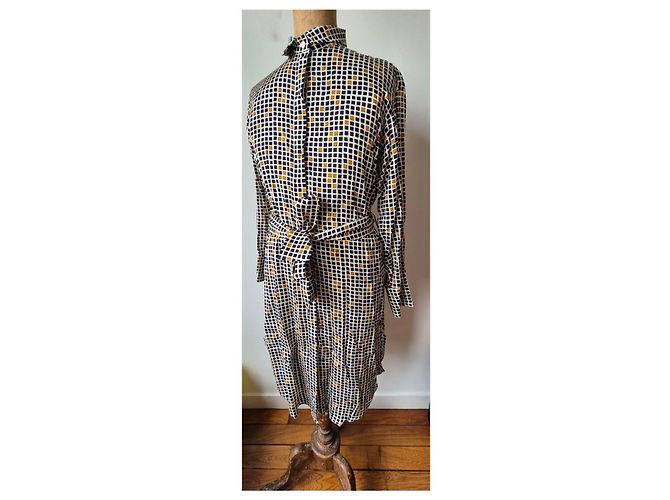 Autre Marque Bedrucktes Kleid, Midi-Schnitt, Größe 38, SEPTEM