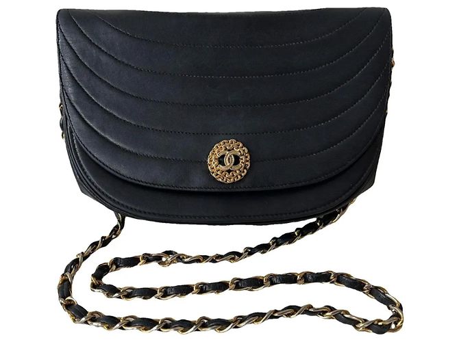 Bolsa Chanel Demi Lune preta Preto