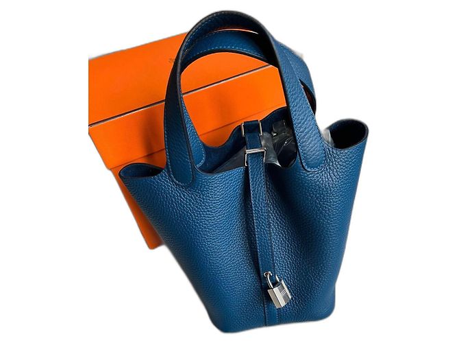 Hermès Picotin 18 em Bleu Tie, Nova Cor de S/S 25 Azul