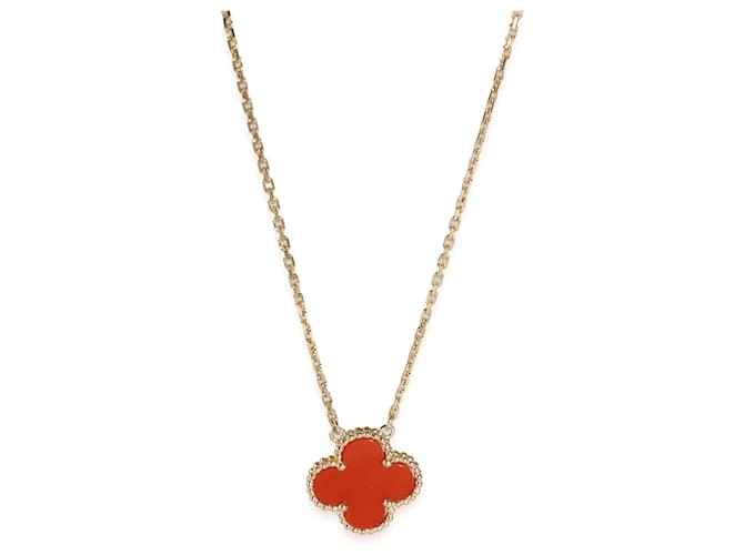 Van Cleef & Arpels Alhambra Carnelian Pendant Necklace in 18k Yellow Gold  ref.2162108