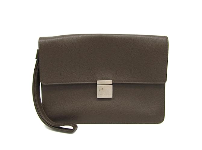 Louis Vuitton Taiga Pochette Selenga M30788 Men's Clutch Bag Brown Leather  ref.2167661