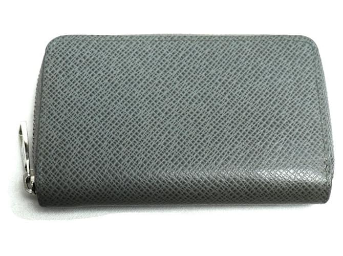 Louis Vuitton Taiga Gray Coin Purse Brown Leather  ref.2169095