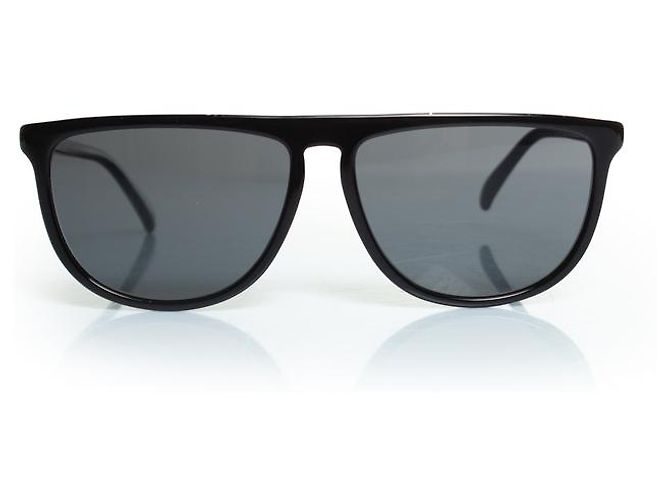 Givenchy, Black GV 7145S sunglasses