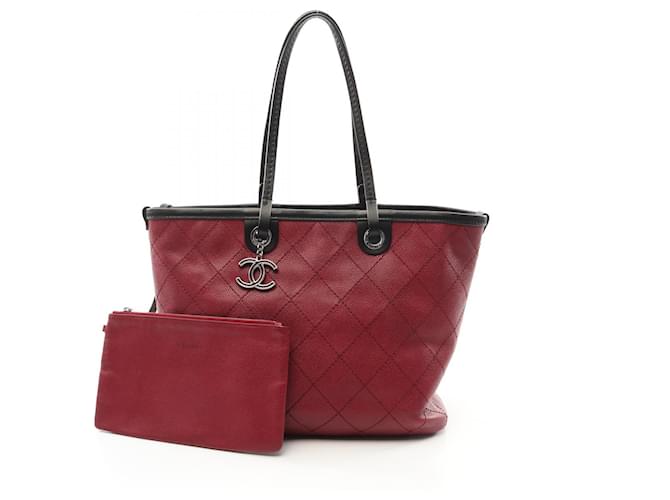 Chanel Caviar Skin On the Road Tote Bag A92211 Red Leather  ref.2174623