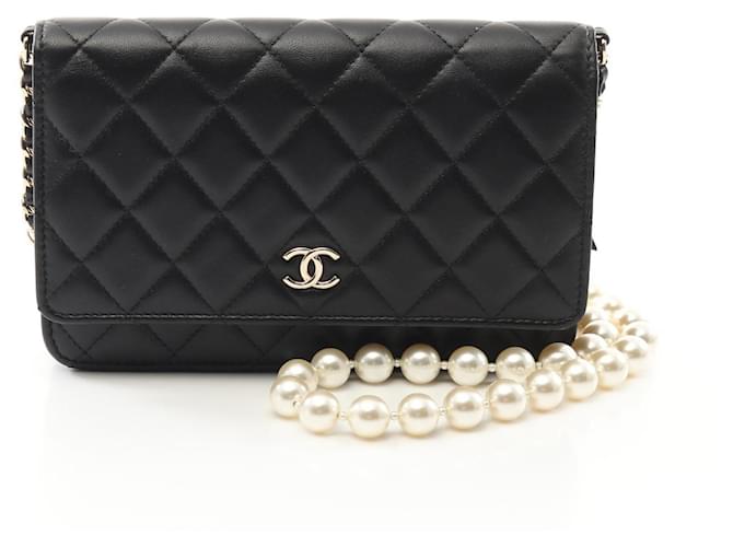 Chanel Lambskin Matelasse Shoulder Bag AP2579 Black Leather  ref.2174844