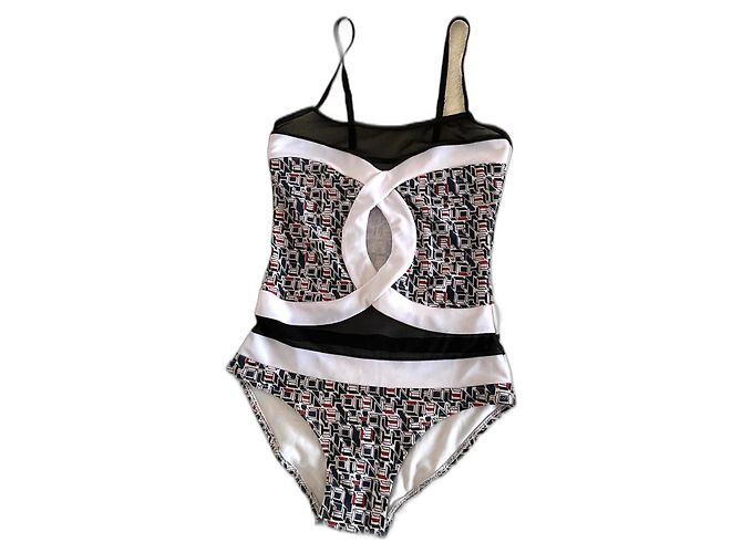 Chanel Moda praia Multicor