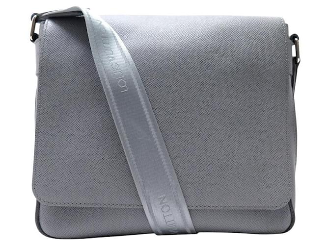 NEUF SAC A MAIN LOUIS VUITTON BESACE ROMAN PM BANDOULIERE CUIR TAIGA BAG Gris  ref.2176805