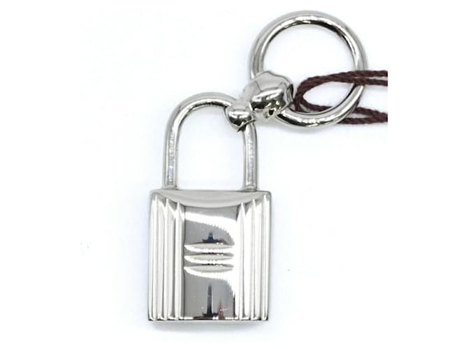 Ring Hermès Anneau de foulard en argent Hermes Argenté  ref.2180088