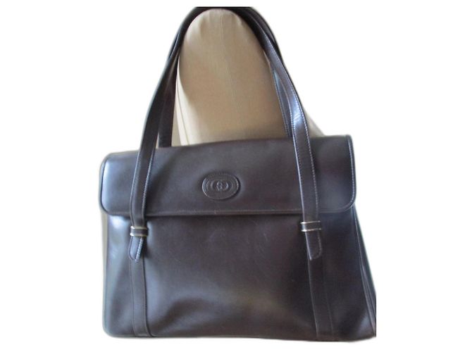 Gucci Bolsa de mão de couro liso marrom.