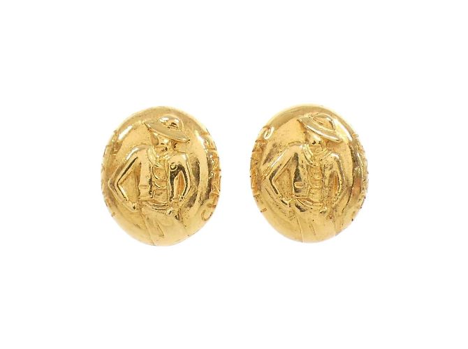 Pendientes de clip dorados Chanel