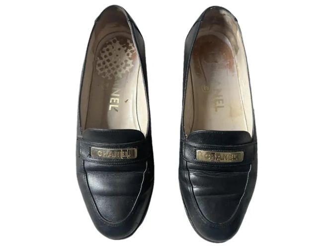 Mocassini Chanel in pelle nera Nero