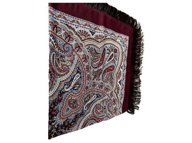 Autre Marque Bufanda de lana rojo oscuro Burdeos