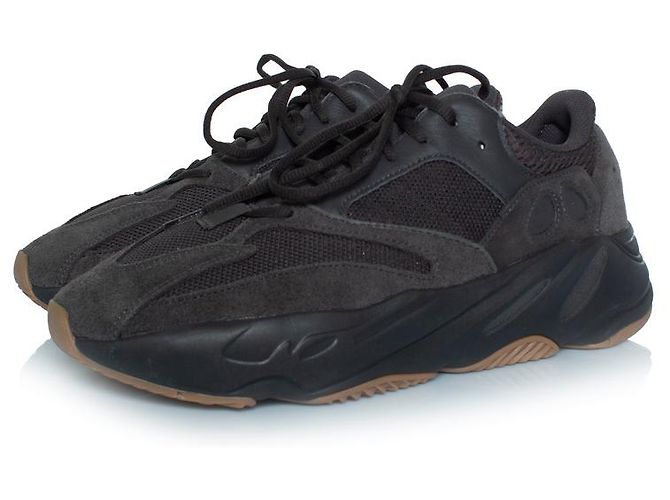 Yeezy, Boost 700 V1 Noir Utilitaire