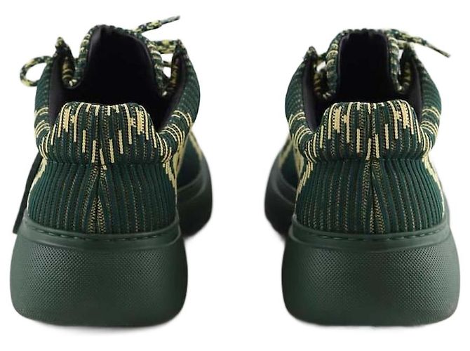 Burberry Grüne Schnürschuhe 