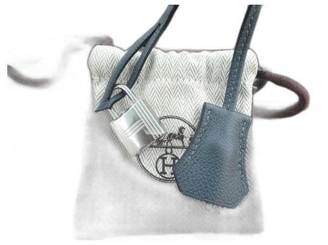 bell, pull tab and new Hermès padlock Grey 