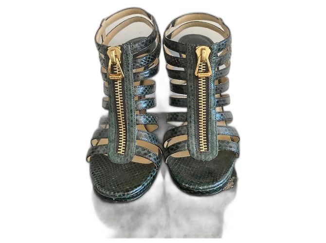 Jimmy Choo Glenys Sandalen aus blauem Pythonleder