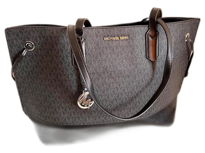 Bolso tote Michael Kors Jet Set de cuero negro