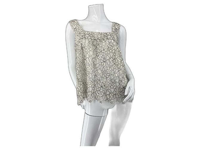 Chanel top semitransparente de encaje blanco y negro Blanco roto Hardware de plata