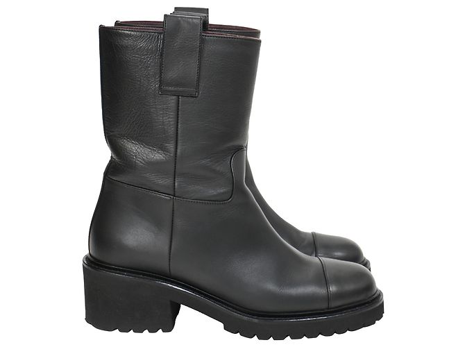Timeless Chanel 2020 Interlocking CC Logo Moto Boots in Black Leather