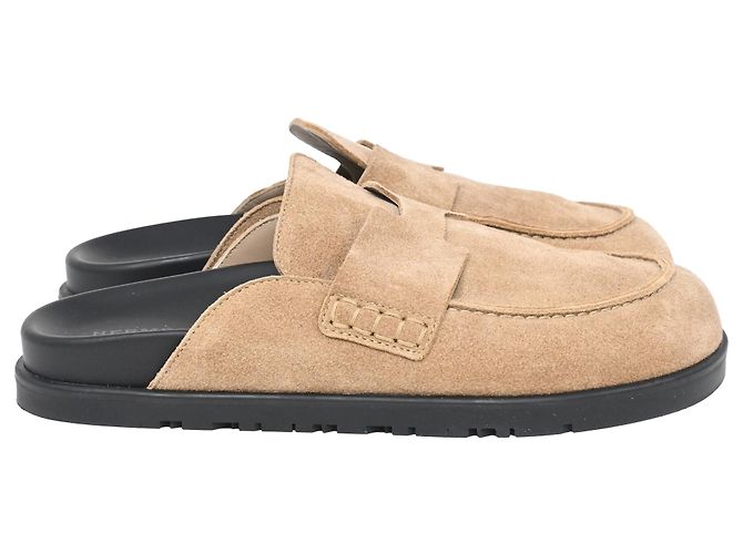 Mules Hermès Go em camurça bege