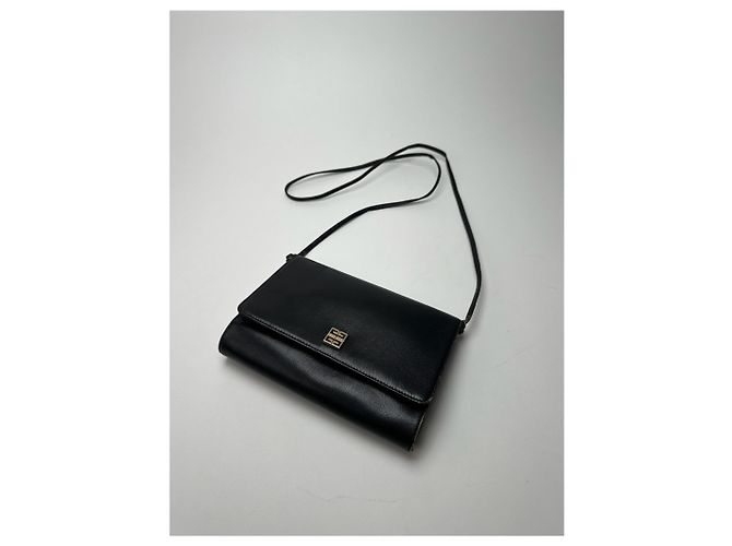 Vintage Givenchy 4G Ledertasche schwarz