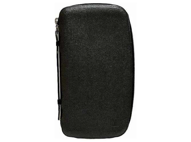 Louis Vuitton Organizer Atoll Taiga Travel Case Black Leather  ref.2216712
