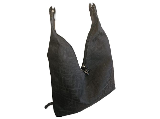 Borsa Baguette Fendi Nera in Lino con Hardware Argento Nero