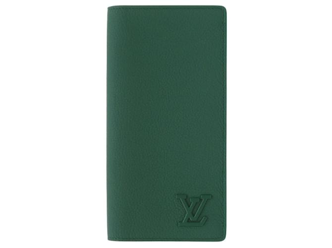 Brazza Louis Vuitton Green Leather Long Wallet  ref.2220465