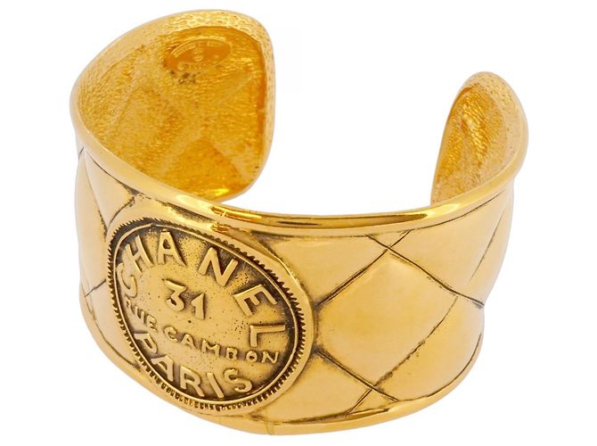Cambon Pulseira de ouro Chanel Dourado