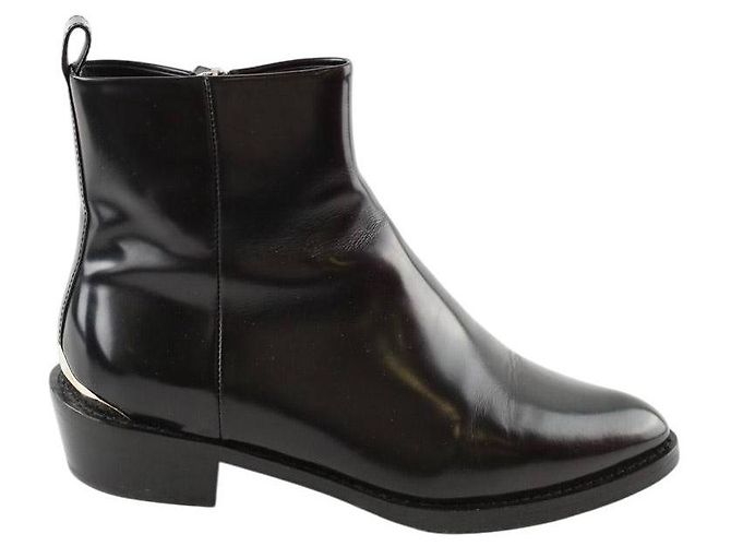 Louis Vuitton Botas de couro pretas Preto