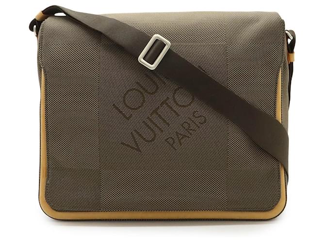 Louis Vuitton Messenger Damier Geant Shoulder Bag Grey Cloth  ref.2222892