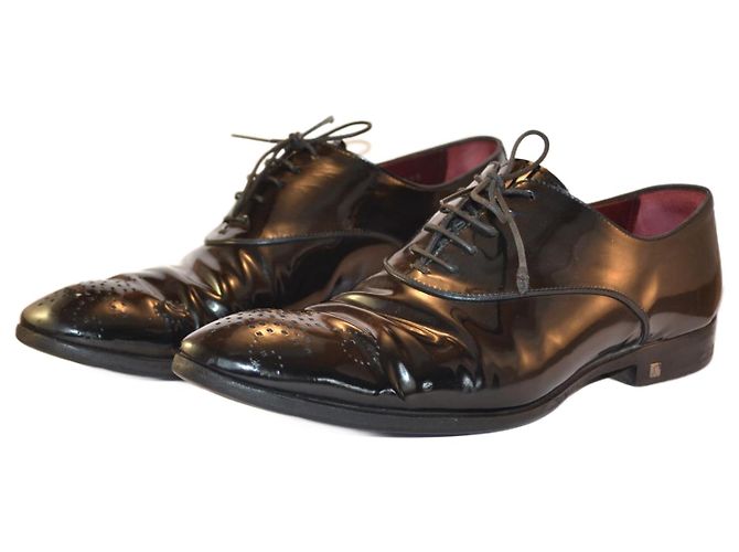 Scarpe Derby Louis Vuitton in vernice nera Nero