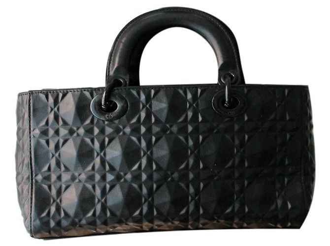 Lady Dior Bolsa Lady D-Joy Dior em couro de bezerro preto mate
