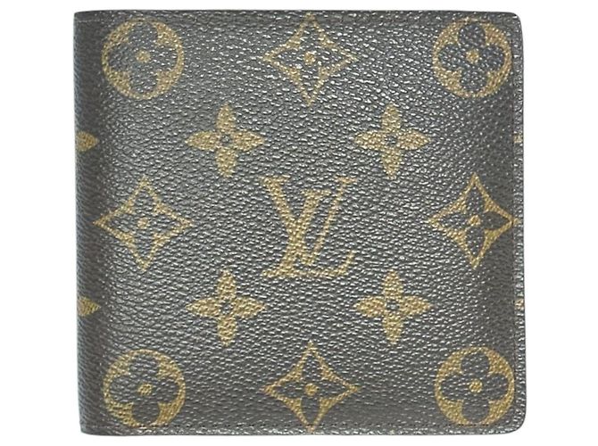 Louis Vuitton Bi-fold Wallet in Monogram Canvas Brown