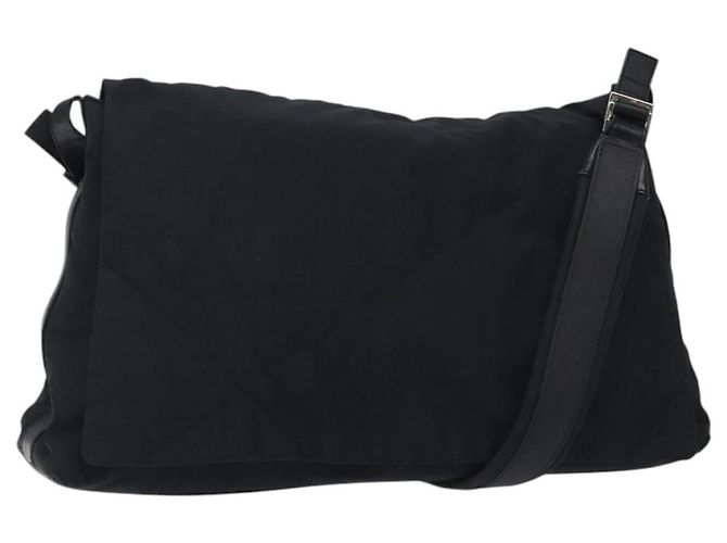Borsa a spalla Salvatore Ferragamo in nylon nero Auth 121472