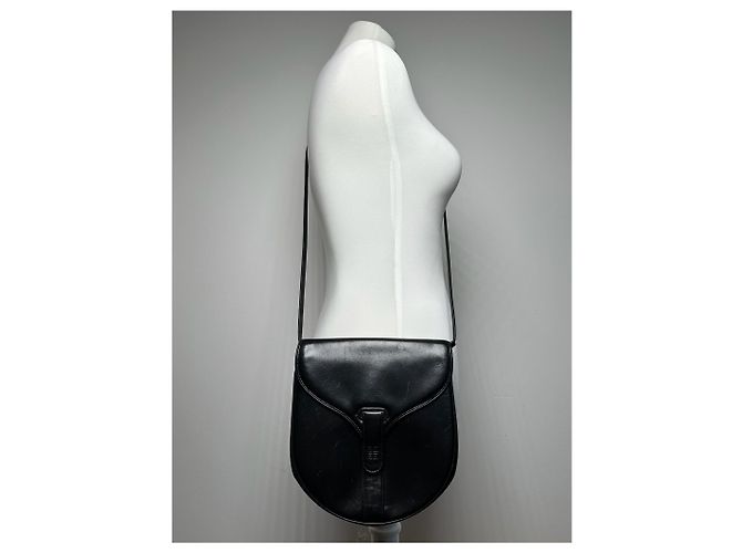 Sac en cuir vintage Givenchy noir