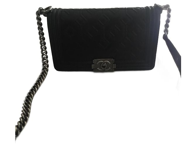 Bolso de mano Chanel Boy en piel negra Negro